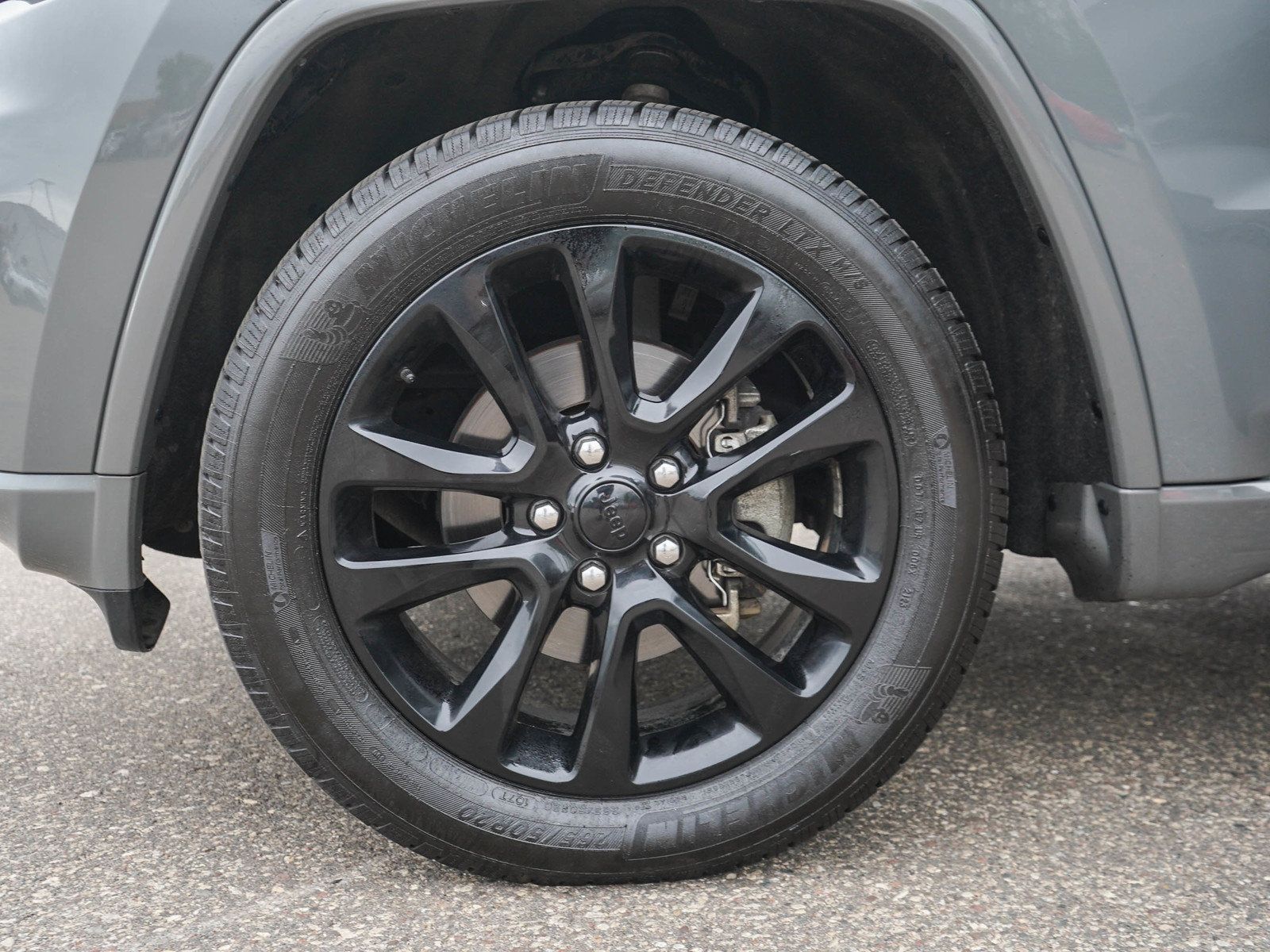 Used 2020 Jeep Grand Cherokee Altitude AWD/4WD image 29