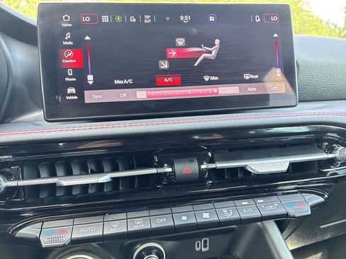 Used 2024 Dodge Hornet GT AWD/4WD image 16