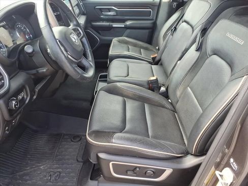 Used 2022 RAM 1500 Laramie AWD/4WD image 13