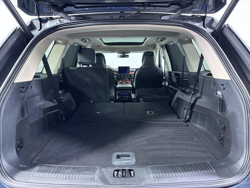 Used 2024 Lincoln Aviator Reserve w/ Equipment Group 201A AWD/4WD image 7