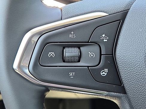 New 2026 Chevrolet Trax ACTIV w/ Sunroof Package FWD image 19