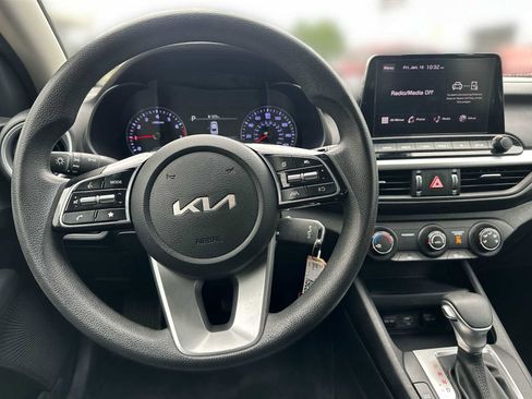 Used 2023 Kia Forte LXS image 10