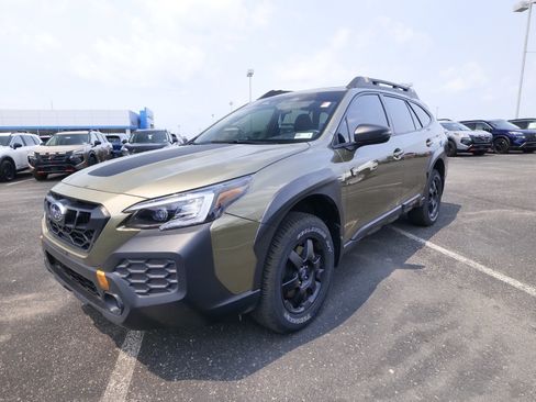 Used 2025 Subaru Outback Wilderness AWD/4WD image 4
