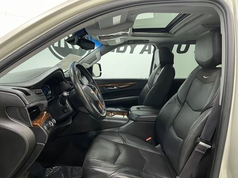 Used 2016 Cadillac Escalade Premium image 13