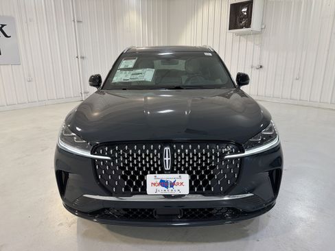 New 2025 Lincoln Aviator Black Label image 33