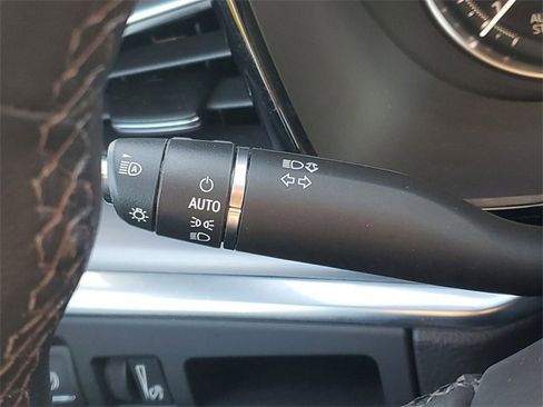 Certified 2023 Cadillac XT5 Luxury w/ LPO, Floor Liner Package image 18