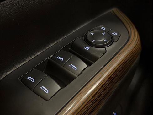 Certified 2023 GMC Acadia SLE w/ Driver Convenience Package AWD/4WD image 43