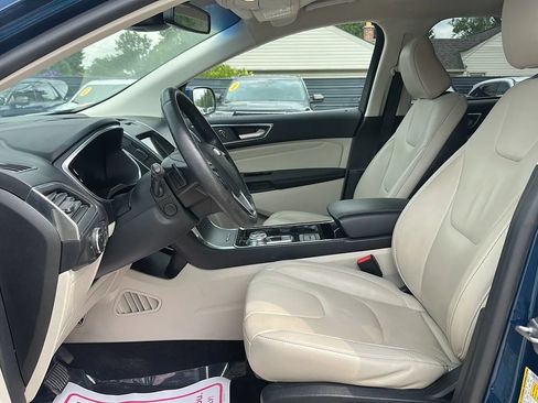 Used 2020 Ford Edge Titanium AWD/4WD image 13