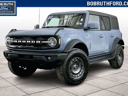 New 2025 Ford Bronco Outer Banks w/ Sasquatch Package