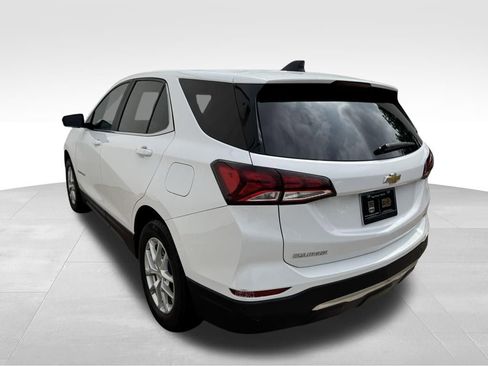 Used 2024 Chevrolet Equinox LT FWD image 4
