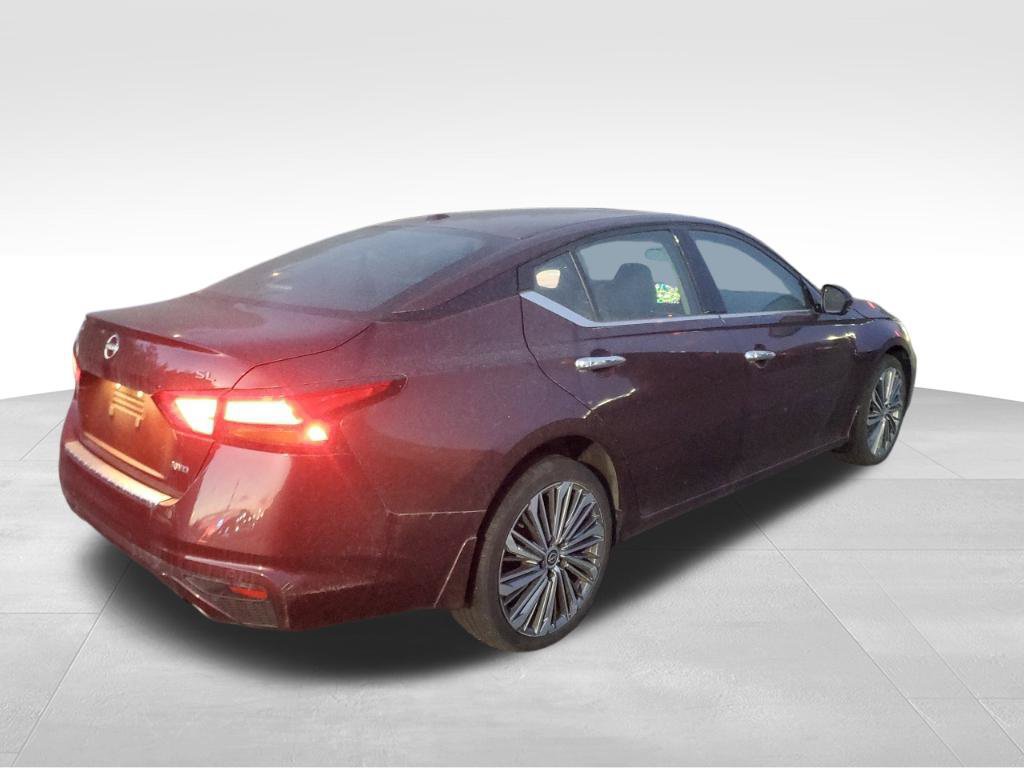 Used 2023 Nissan Altima 2.5 SL AWD/4WD image 7