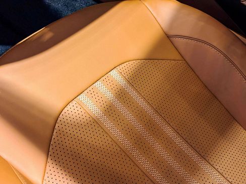 New 2026 Aston Martin DBX 707 image 18