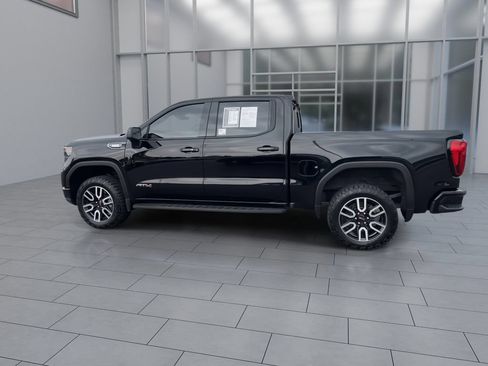 Used 2024 GMC Sierra 1500 AT4 w/ Technology Package AWD/4WD image 5