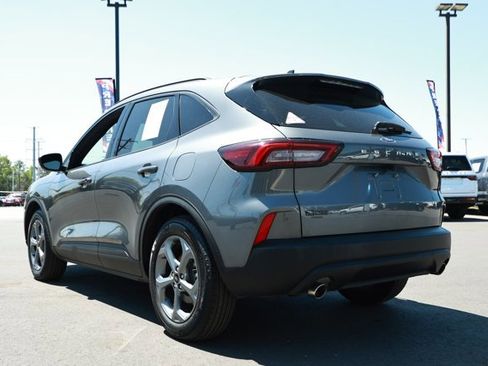 Used 2025 Ford Escape ST-Line FWD image 8