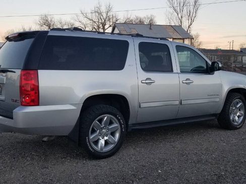 Used 2012 GMC Yukon XL SLT w/ SLT-2 Equipment Package image 4