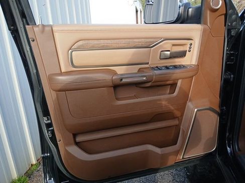 Used 2022 RAM 2500 Limited image 52