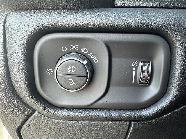Used 2026 RAM 2500 Big Horn AWD/4WD image 24