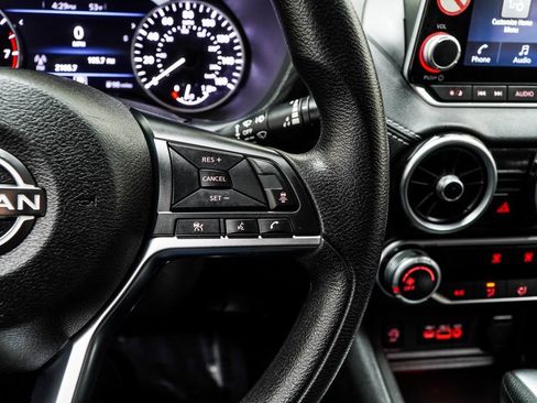 Used 2024 Nissan Sentra SV image 28