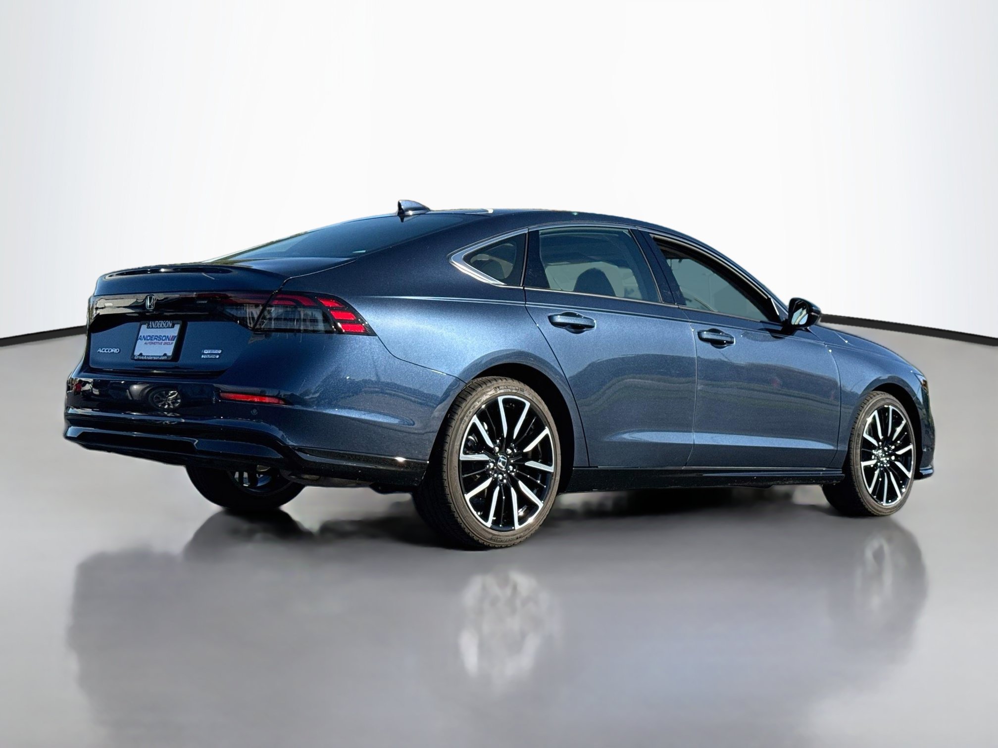 Used 2024 Honda Accord Touring image 7
