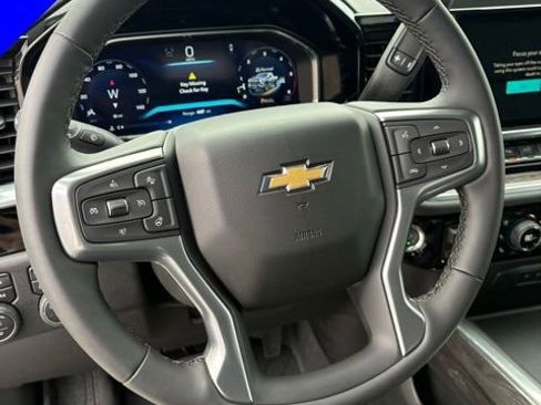 New 2026 Chevrolet Silverado 2500 LTZ w/ LTZ Convenience Package AWD/4WD image 17