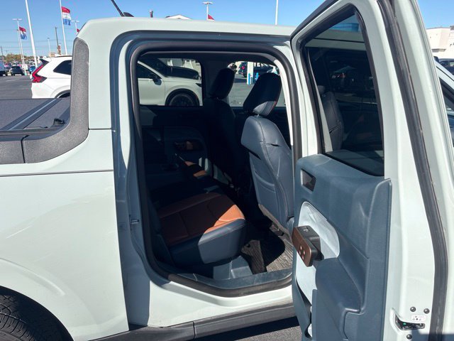 Used 2023 Ford Maverick Lariat w/ Lariat Luxury Package AWD/4WD image 13