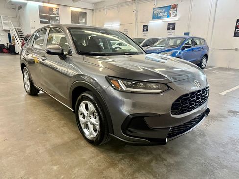 Used 2025 Honda HR-V LX image 3