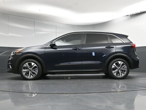 Used 2022 Kia Niro EX Premium image 30