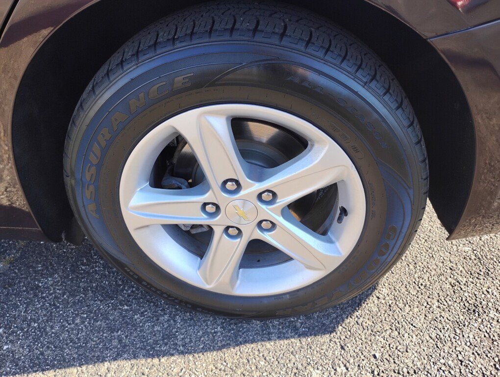 Used 2020 Chevrolet Malibu LS FWD image 25