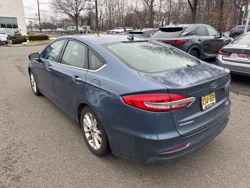 Used 2019 Ford Fusion SE image 16