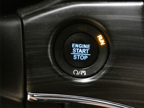 Used 2021 Jeep Grand Cherokee Limited AWD/4WD image 26