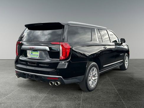 Used 2024 GMC Yukon XL Denali w/ Advanced Technology Package AWD/4WD image 8