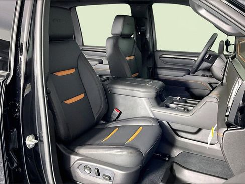 New 2026 GMC Sierra 2500 AT4 image 12