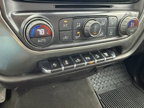 Used 2018 Chevrolet Silverado 2500 LT w/ LT Convenience Package image 15