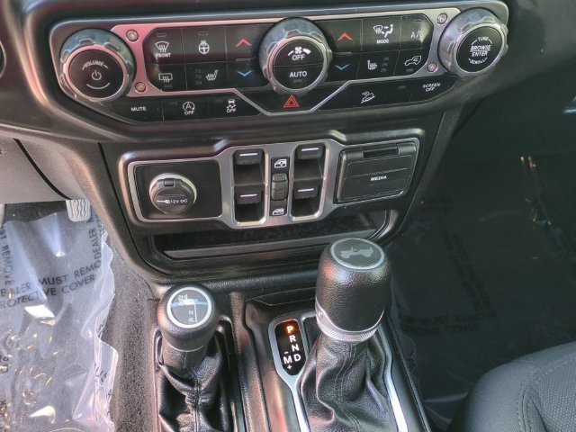 Used 2020 Jeep Wrangler Unlimited Sport AWD/4WD image 22