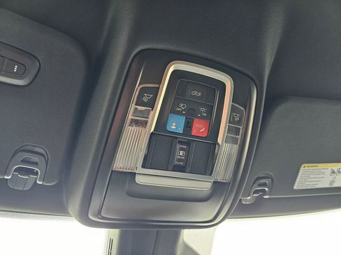 New 2026 RAM 1500 4x4 Crew Cab image 27