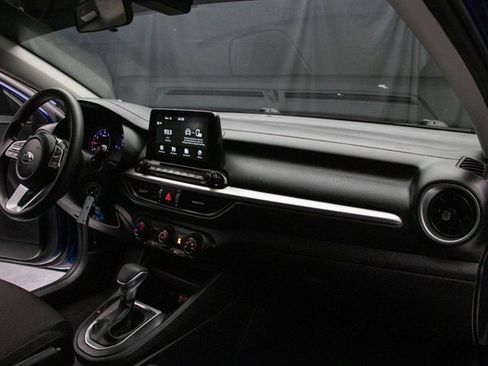 Used 2020 Kia Forte LXS image 15