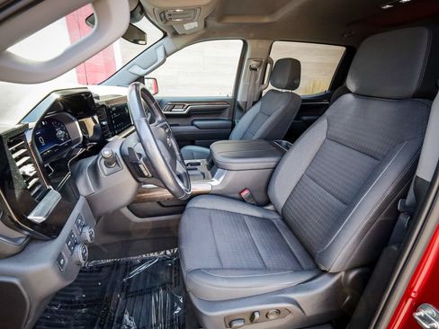 Used 2023 Chevrolet Silverado 1500 RST w/ Z71 Off-Road Package AWD/4WD image 13
