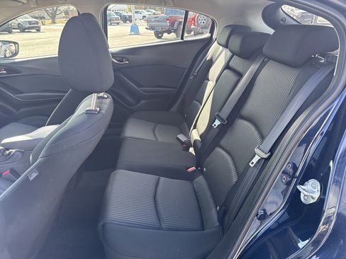 Used 2015 MAZDA MAZDA3 i Touring w/ Technology Package image 12
