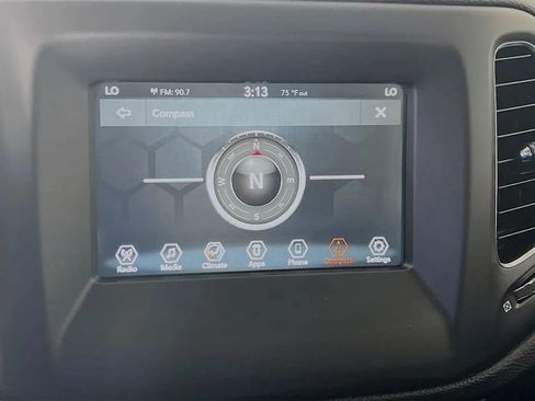 Used 2019 Jeep Compass Sport AWD/4WD image 14