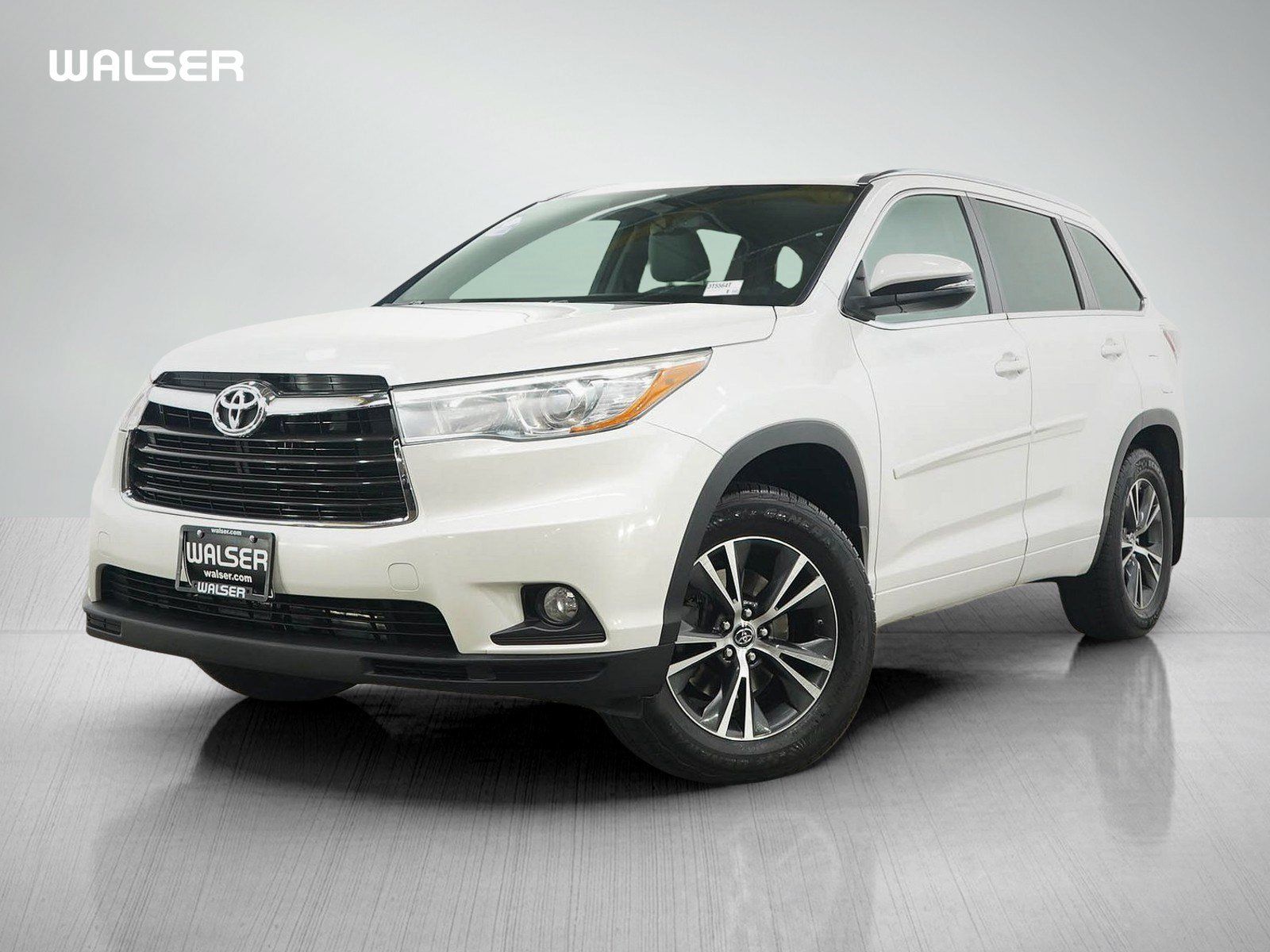 Used 2016 Toyota Highlander XLE w/ Protection Package #3 AWD/4WD image 1