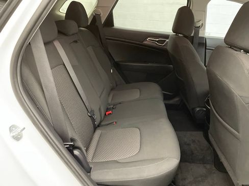 Used 2023 Kia Sportage LX FWD image 26