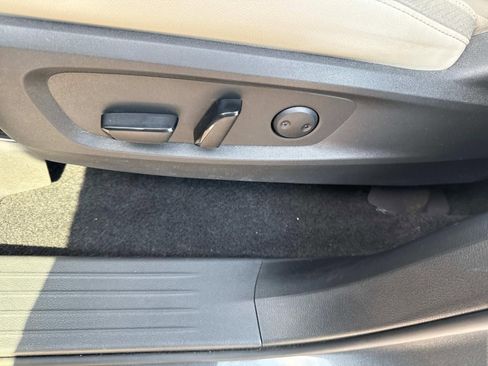 Used 2022 Nissan Pathfinder SL w/ SL Premium Package image 21