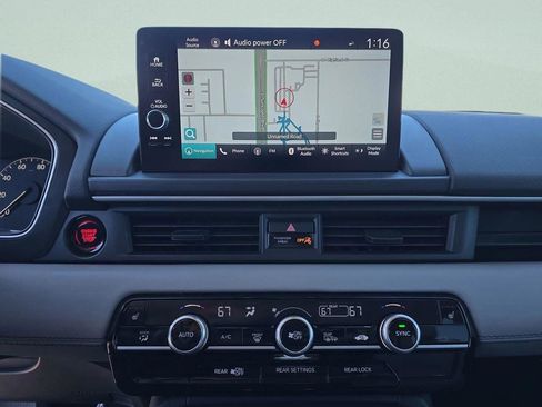 Used 2025 Honda Pilot Touring image 22