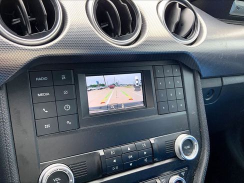 Used 2021 Ford Mustang GT RWD image 25