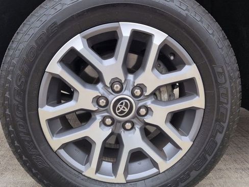 Used 2022 Toyota Tundra 1794 Edition image 10