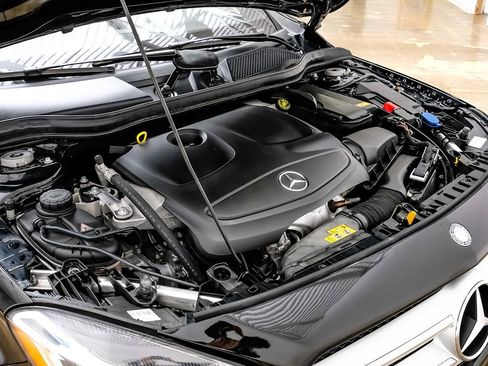 Used 2016 Mercedes-Benz GLA 250 image 40