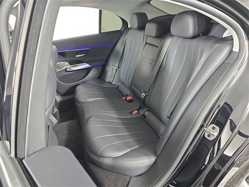 Used 2024 Mercedes-Benz E 350 4MATIC Sedan image 16