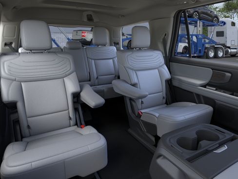 New 2026 Ford Expedition Platinum AWD/4WD image 11
