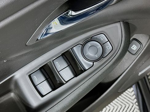 Used 2017 Chevrolet Volt Premier w/ Driver Confidence II Package image 18