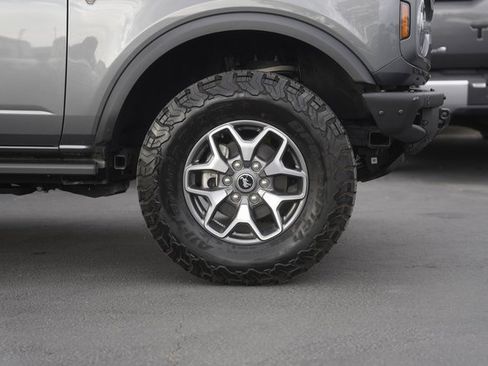 Used 2024 Ford Bronco Badlands image 4